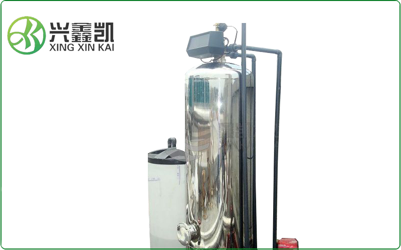 軟化水設(shè)備應(yīng)用范圍及特點(diǎn)